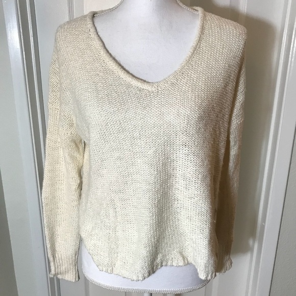 Mossimo Sweater - Picture 1 of 3